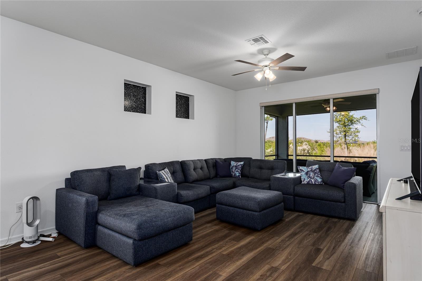 10641 Spring Tide Way