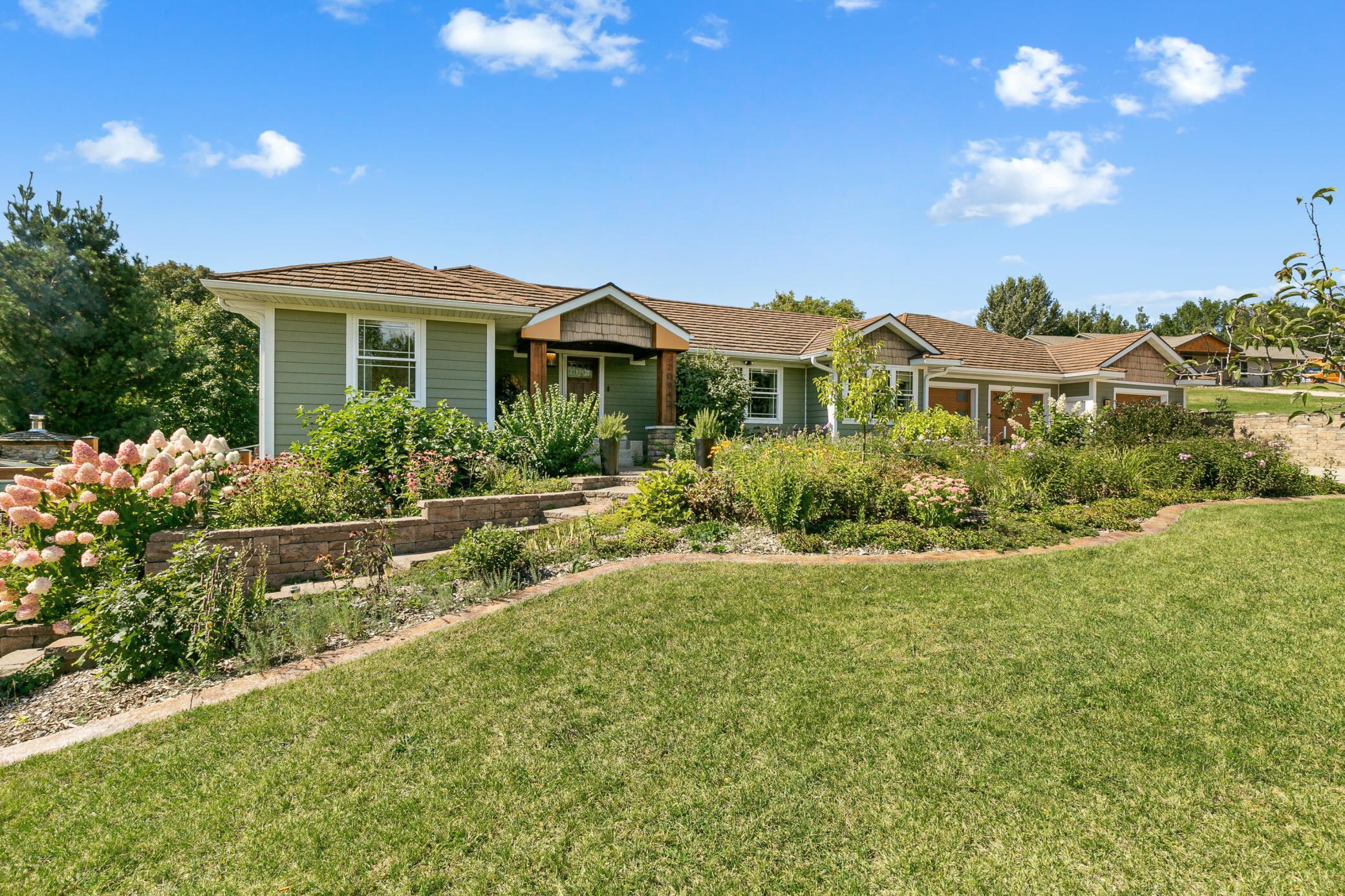20942 Marshfield Circle