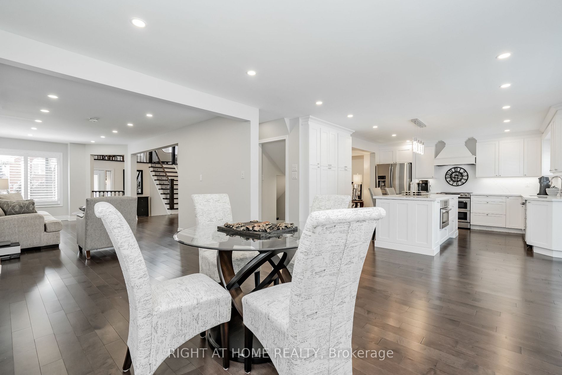 5389 Ruperts Gate Dr