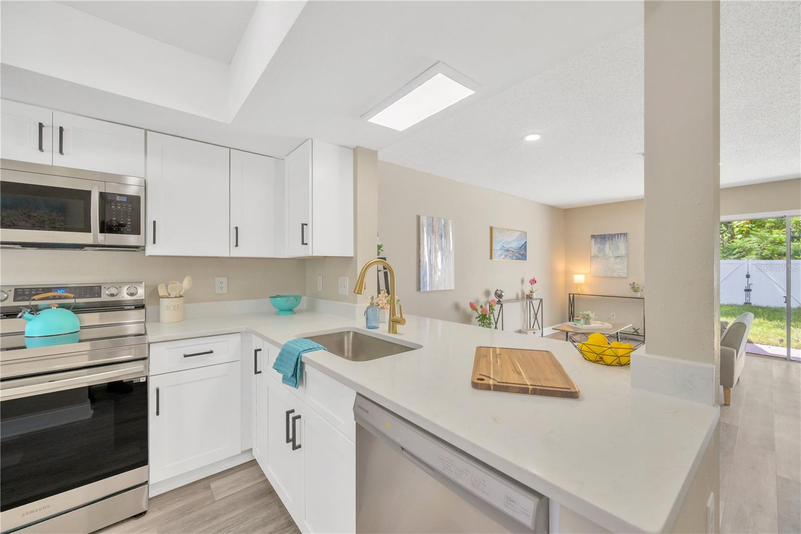 3304 Laurel View Drive
