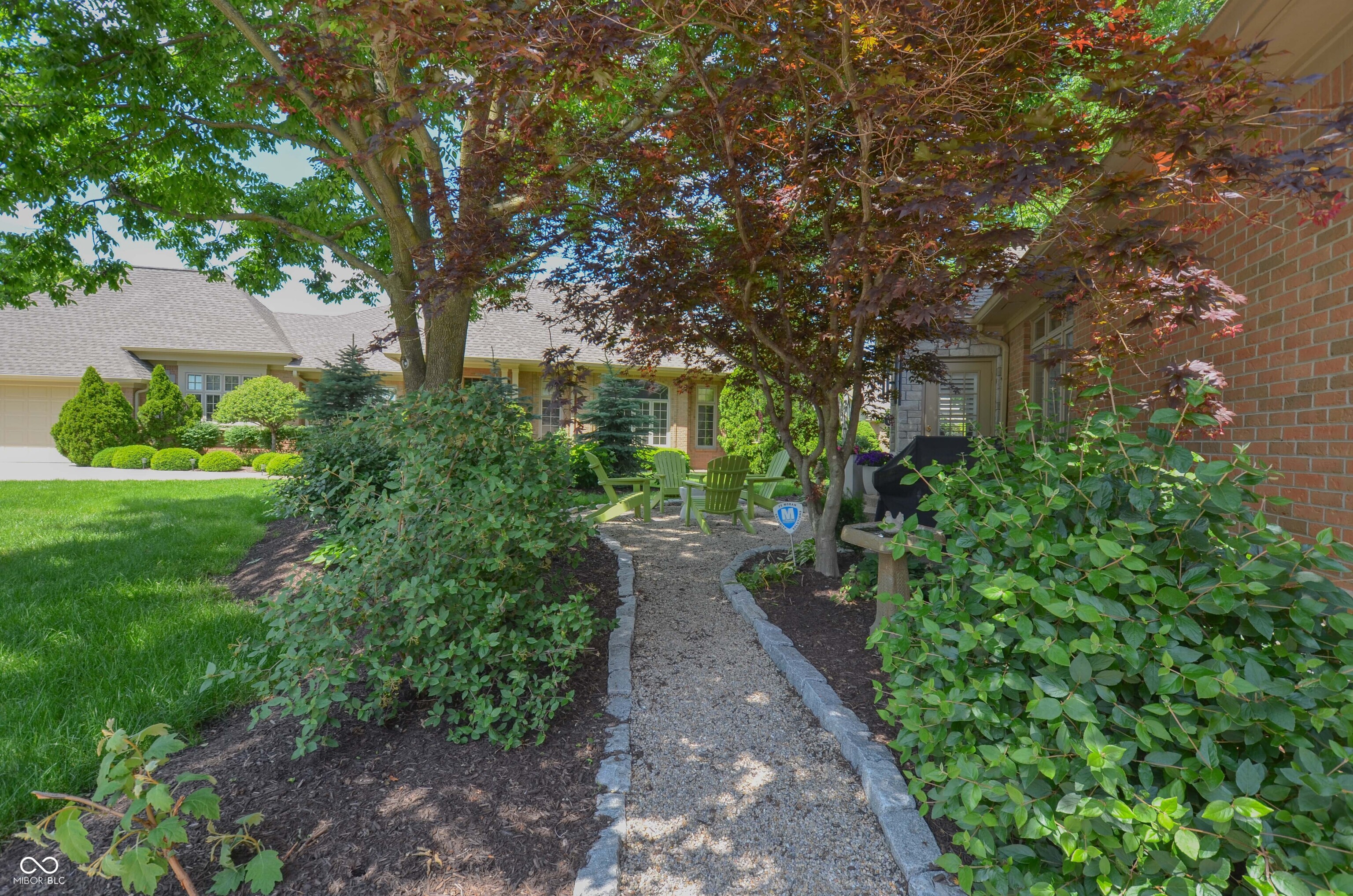 1738 Pathway Drive S