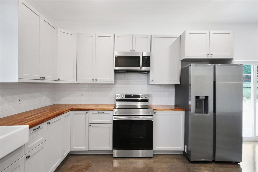 300 NE 23rd Street