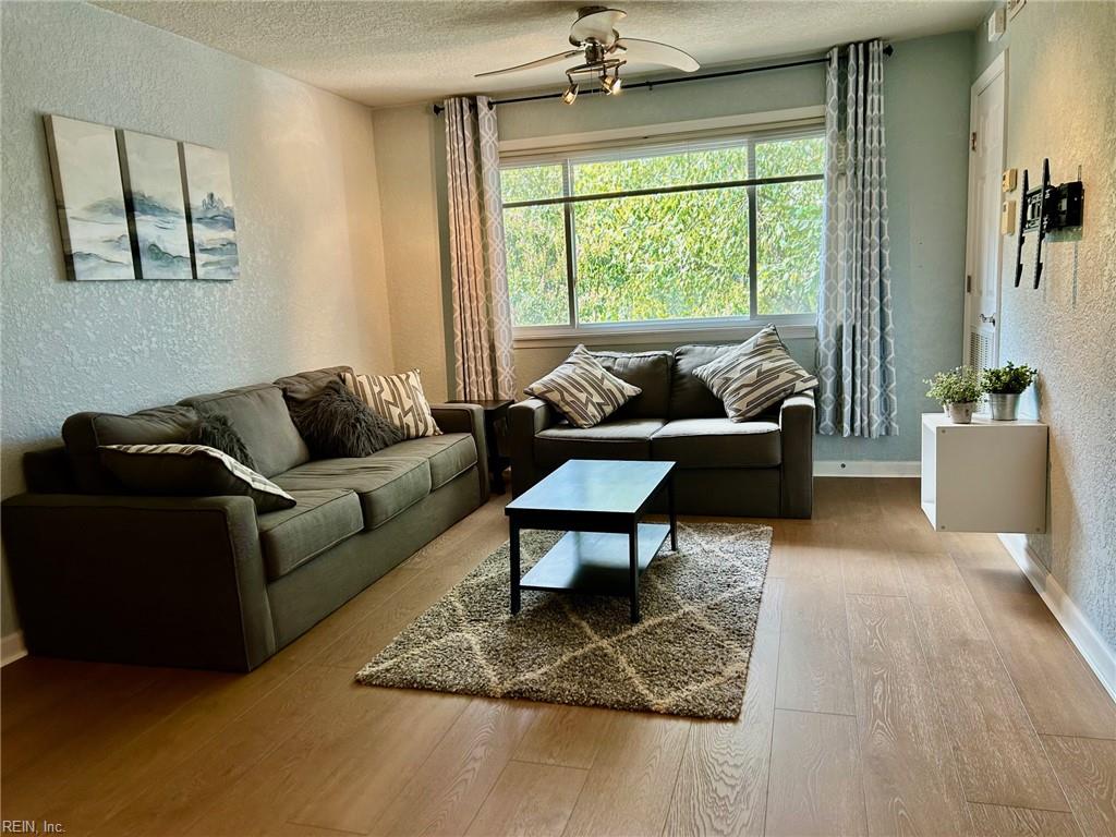 500 Ocean Trace Arch 301, Virginia Beach, VA 