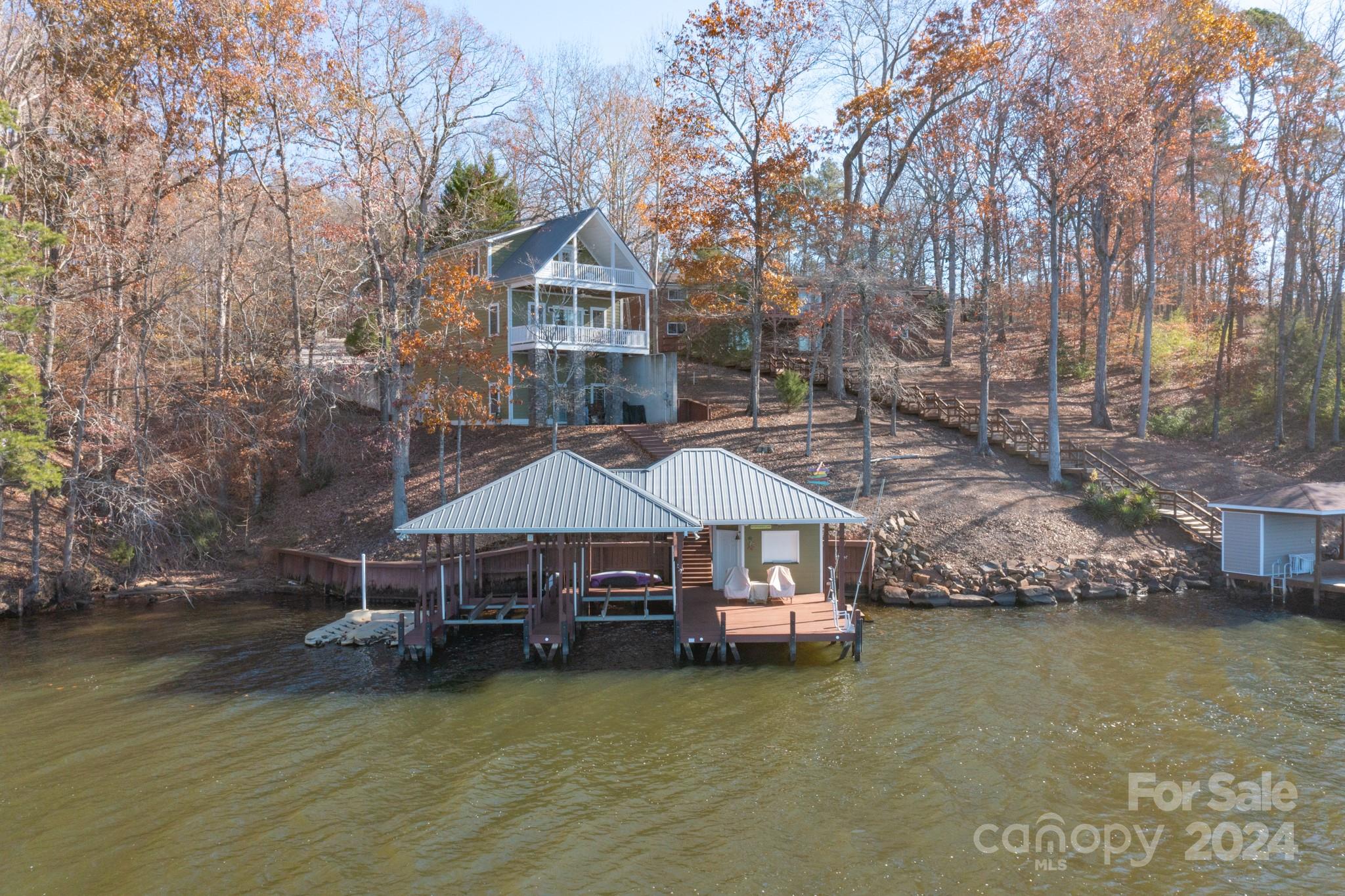 638 Deerfield Road