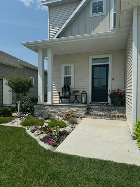 8825 Meadowlark Parkway