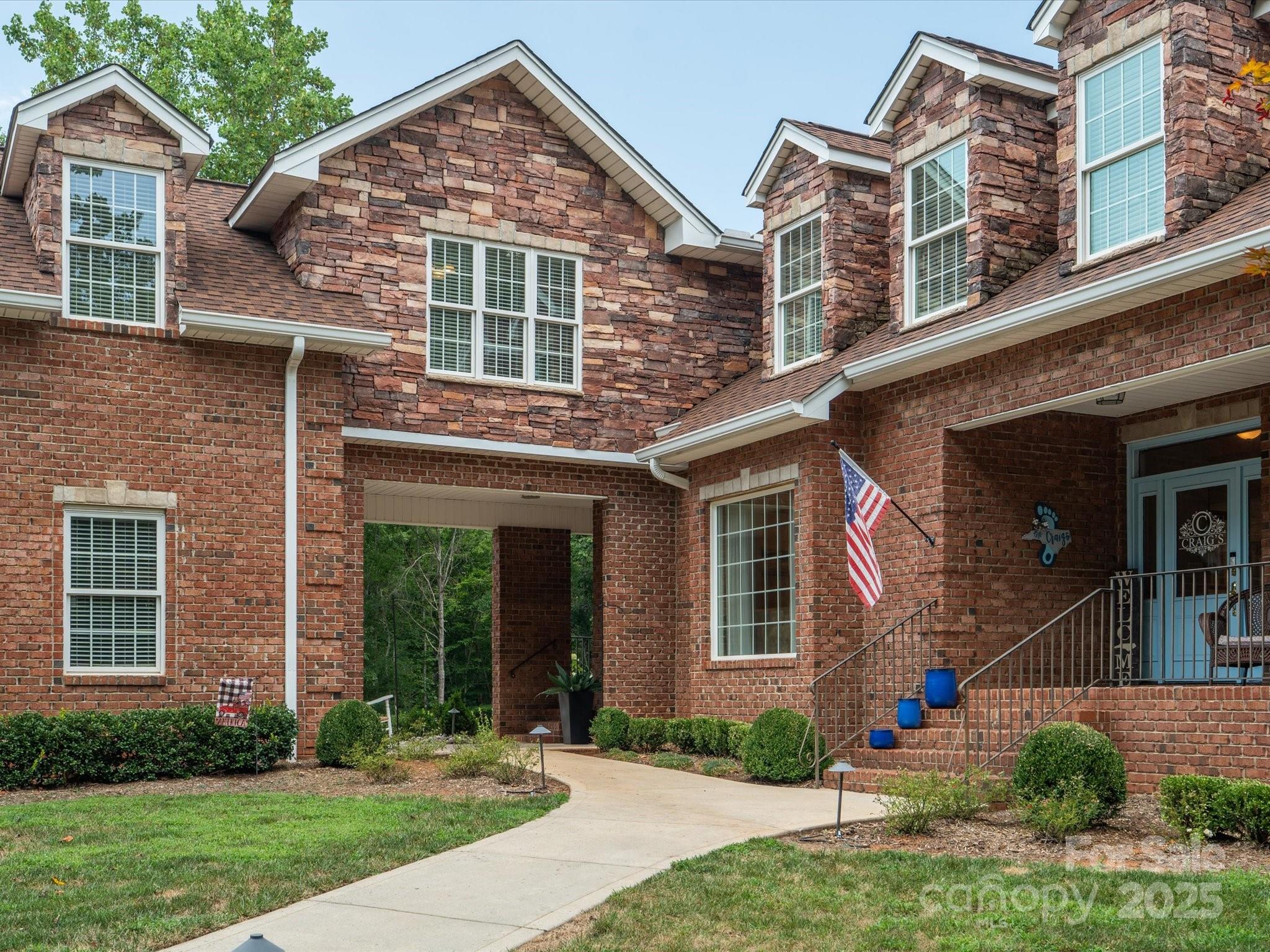 4050 Muirfield Drive