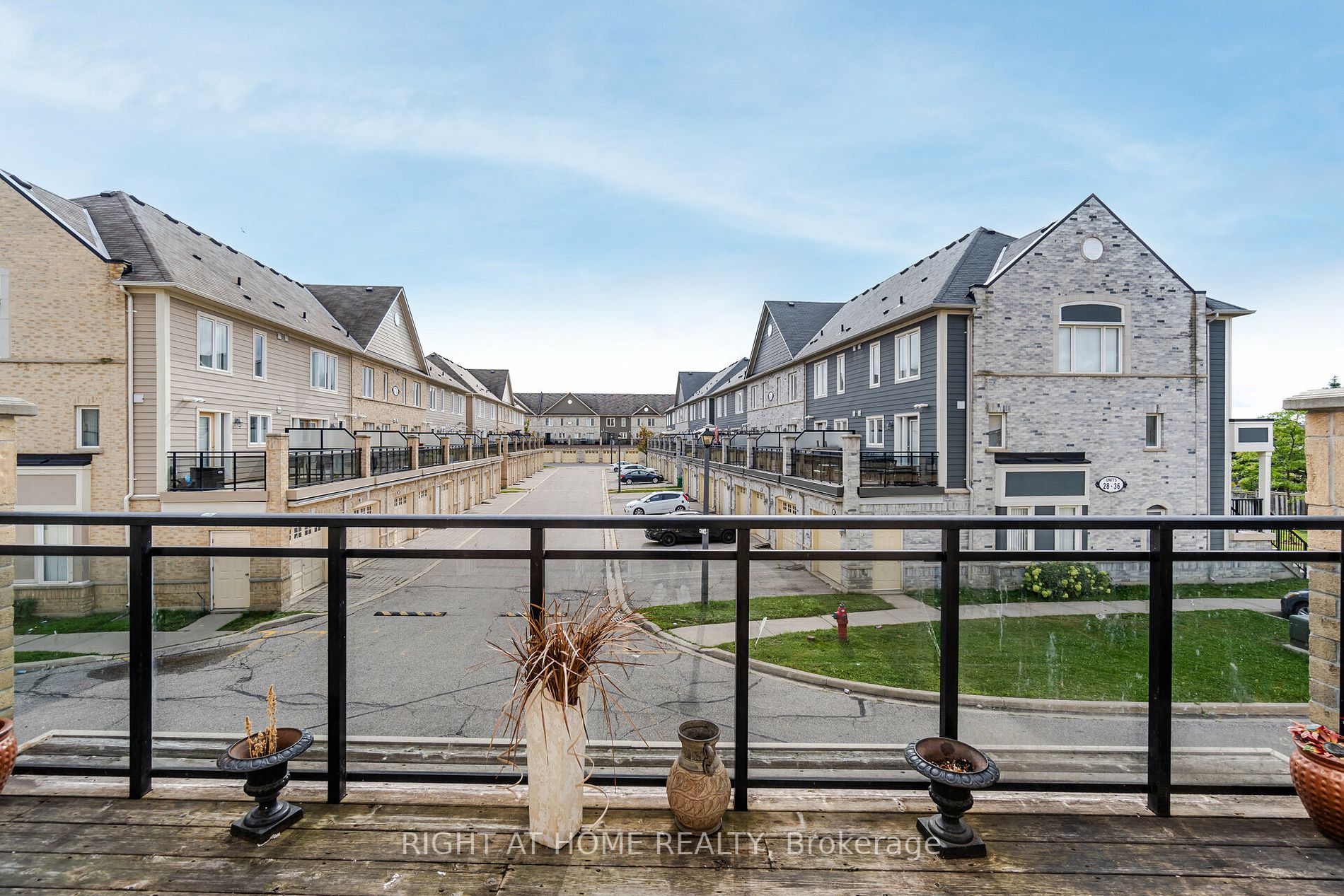 60 Fairwood Circ 45