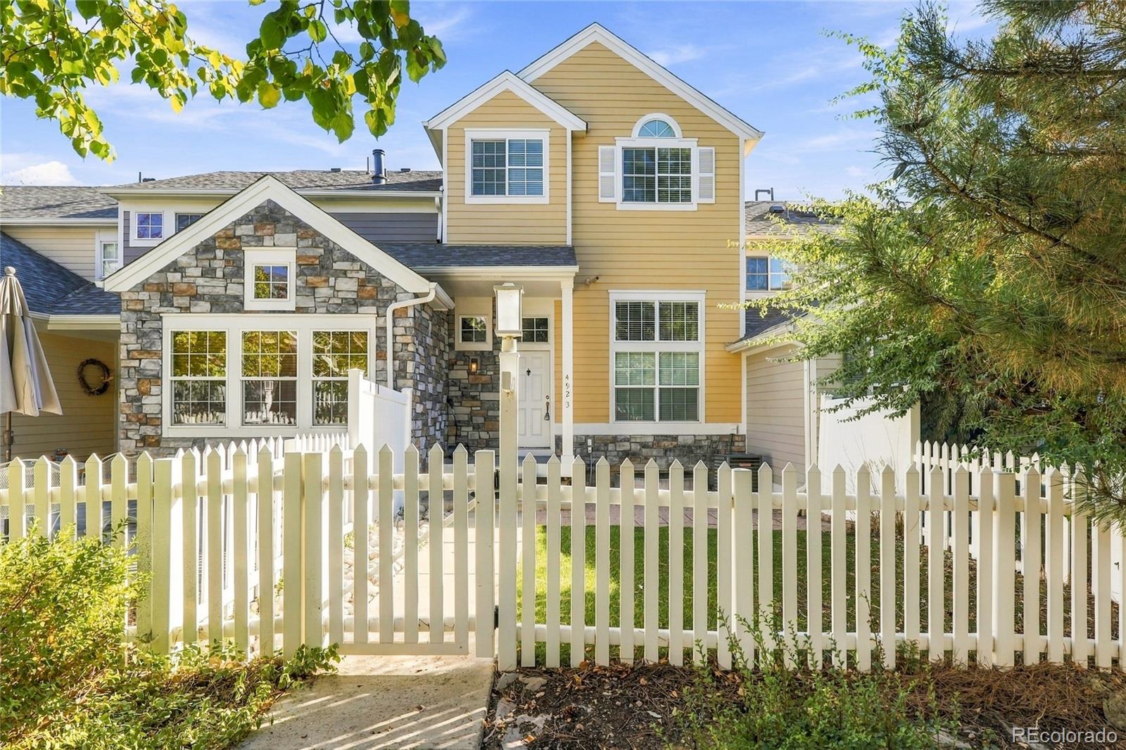 4923 Grey Wolf Place