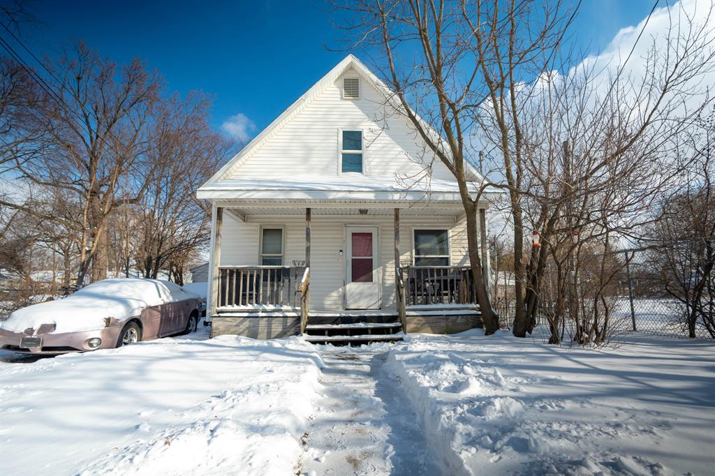 Charming early-1900's home conveniently located near downtown Lansing, Old Town, and major commuter routes. This property offers a functional layout with spacious living areas and plenty of natural light. Large lot provides room for outdoor enjoyment or future possibilities. Ideal opportunity for owner-occupants or investors looking to add to their portfolio. Close to shopping, dining, parks, and public transportation. Home is being sold as-is. Buyer to verify all information.