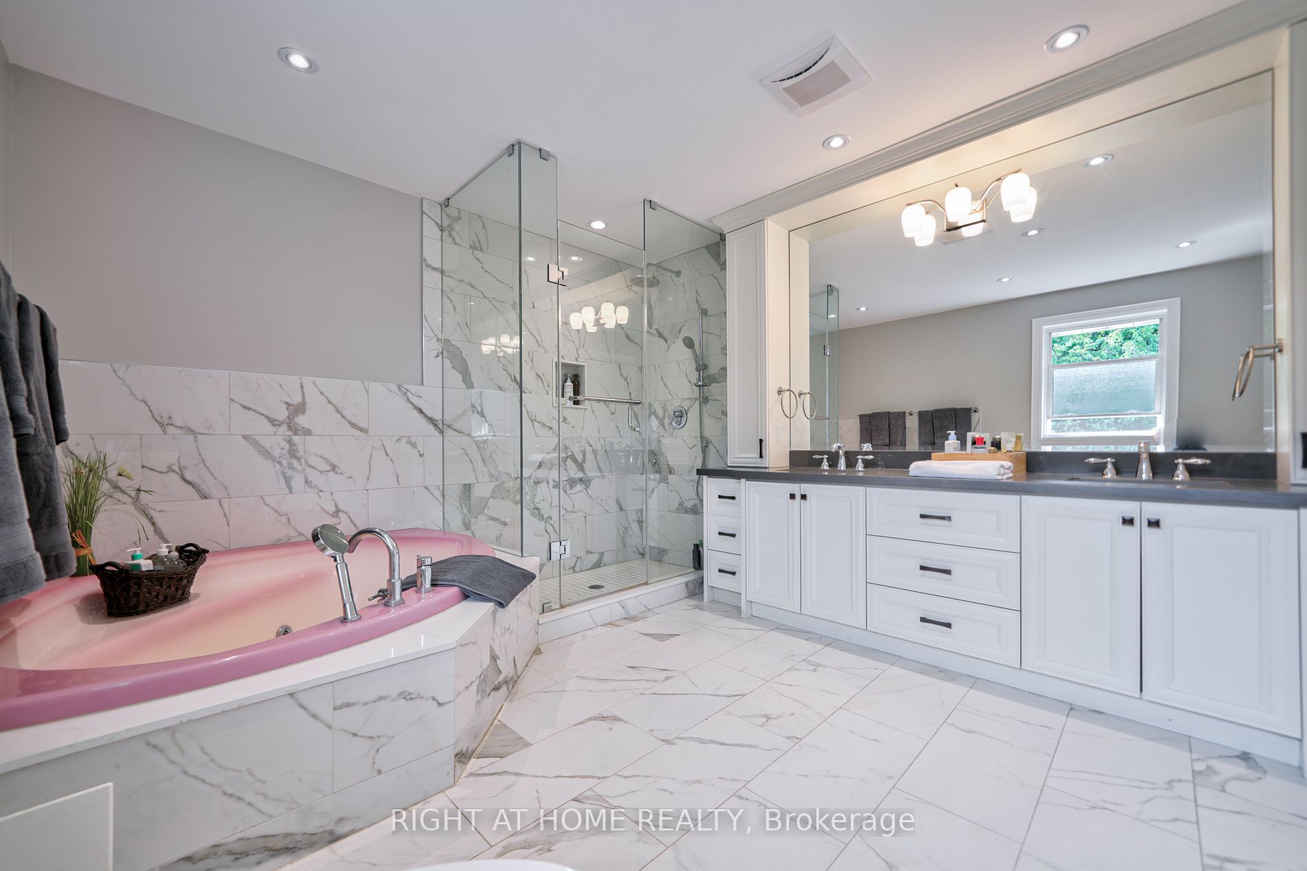 28 Cachet Pkwy
