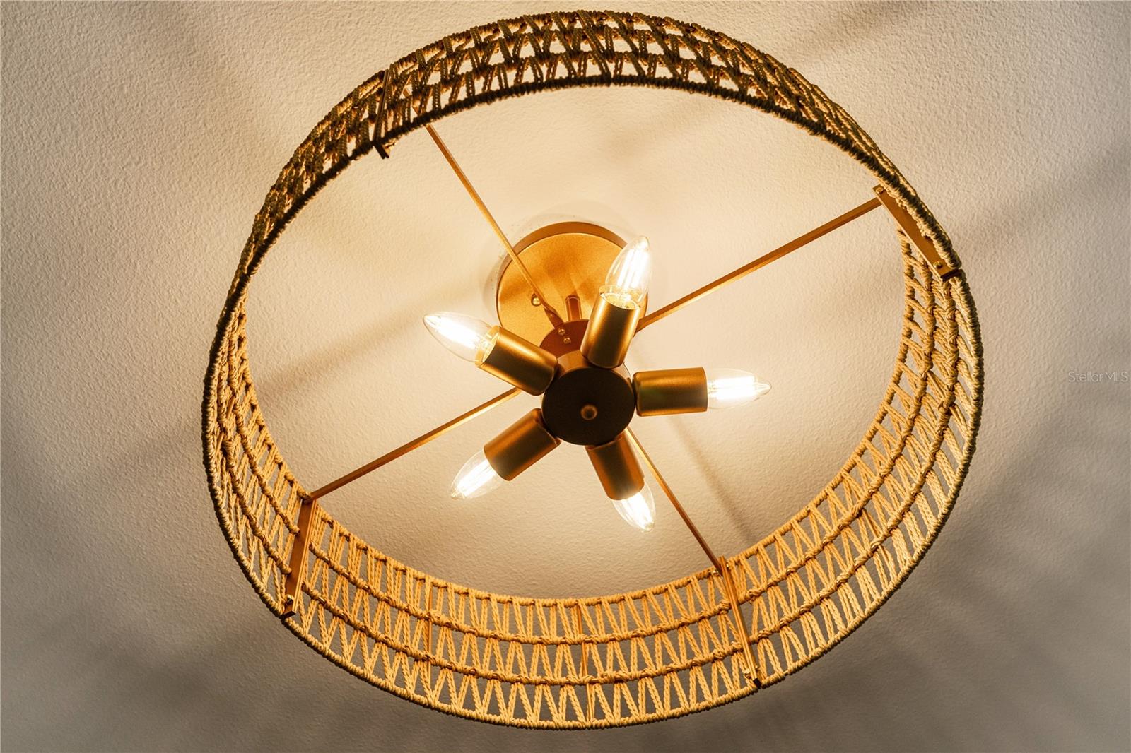 2727 W Chestnut Street