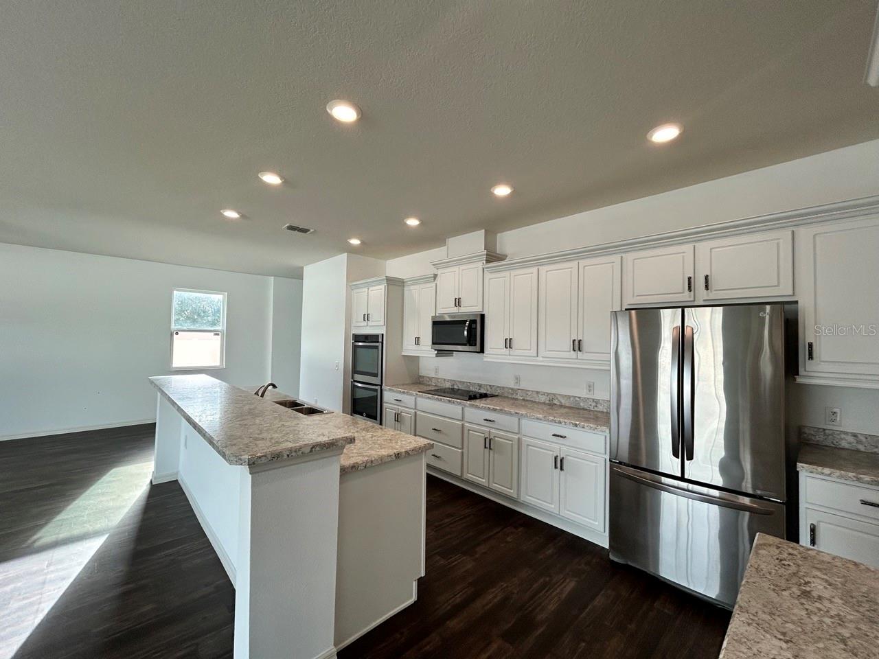 10638 Aldo Moro Drive