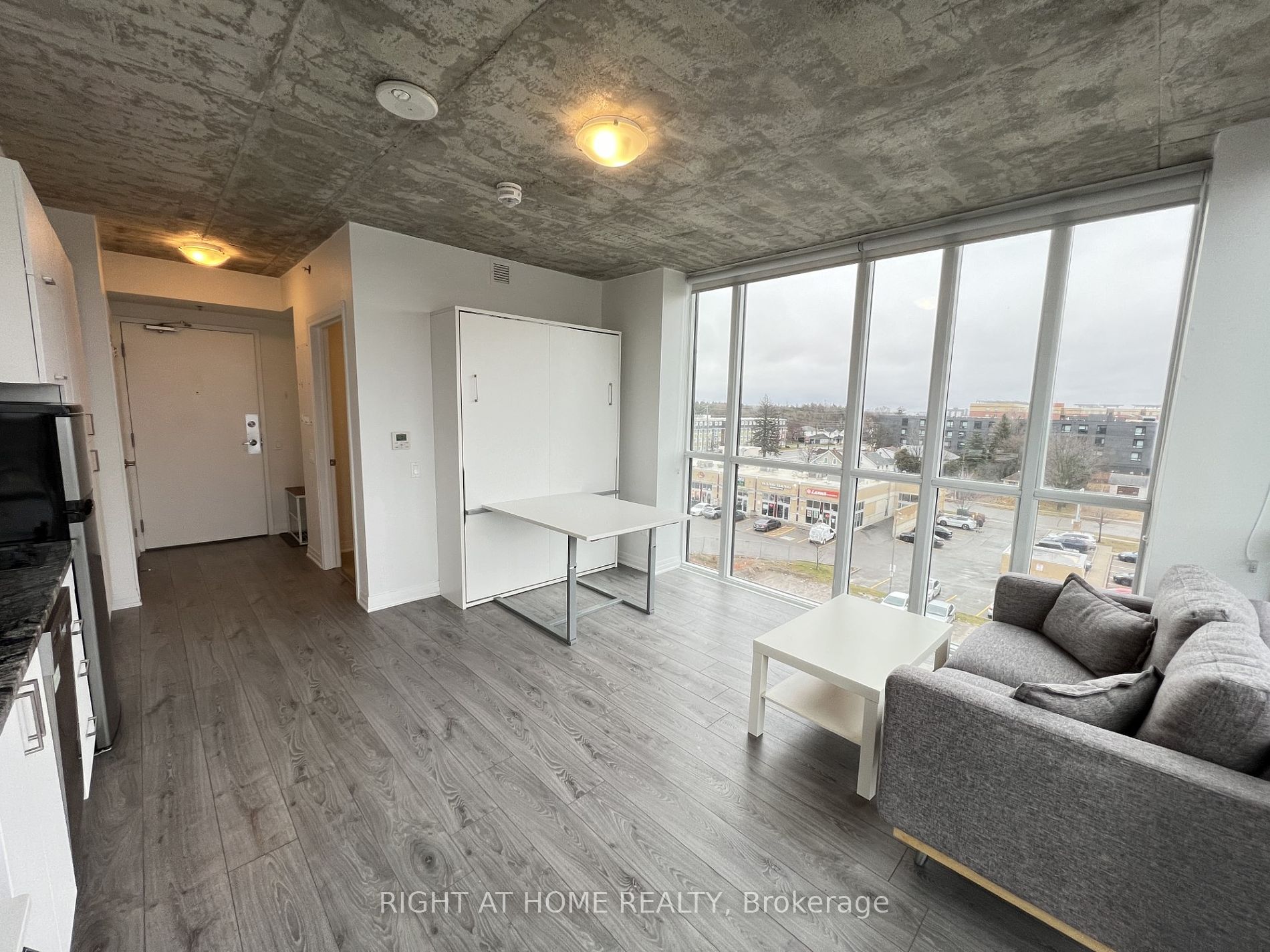 1900 N Simcoe St 508