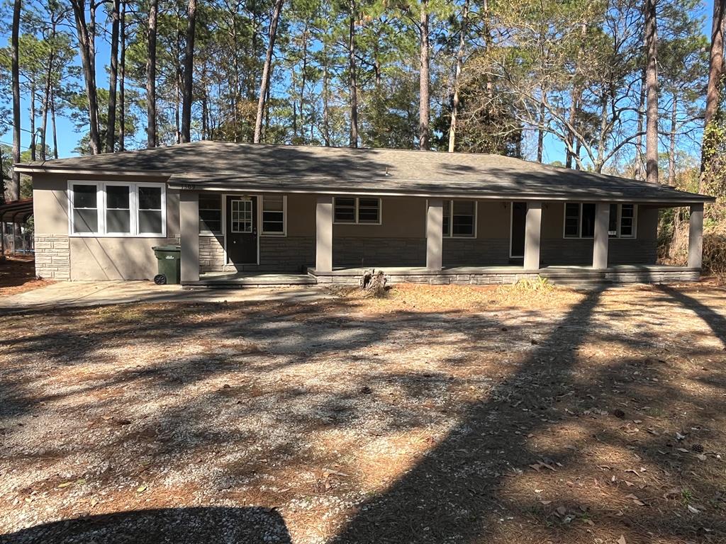 Welcome to a classic Thomasville charmer with room to grow. This 3-bedroom, 2-bath home sits on a generous lot and offers an open floorplan that's perfect for everyday living. The spacious family room and additional bonus area create plenty of flexibility — whether you need a playroom, home office, or hobby space. With its large yard, there's ample opportunity for gardening, outdoor entertaining, or future improvements. Just minutes from shopping, restaurants, and all the conveniences of town, this  home is ready for your personal touch and updates. A great opportunity to make a well-located property truly your own.