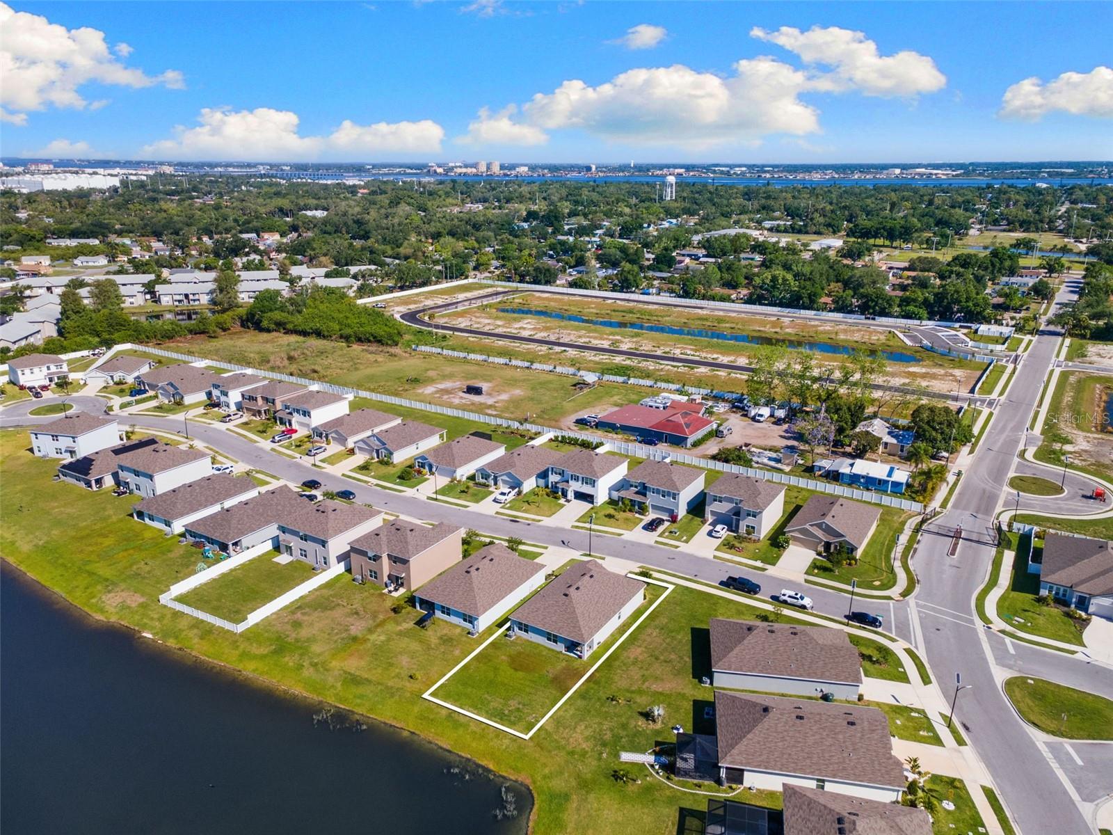 2236 Grand Flora Trail