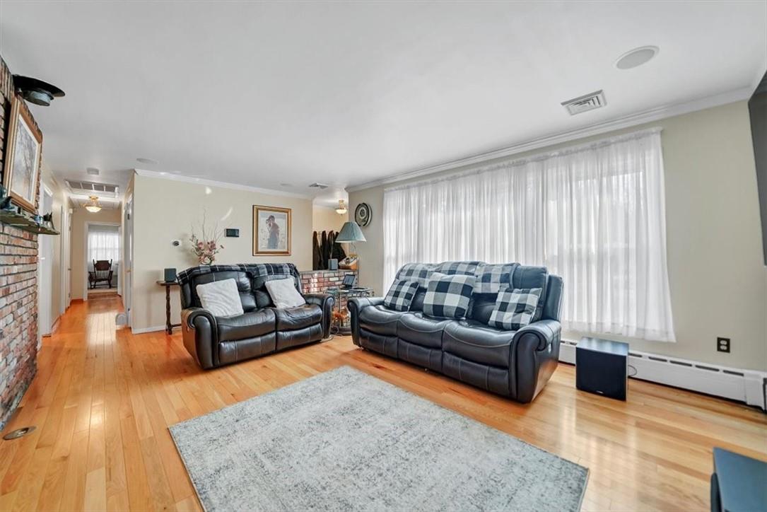 2937 Albany Post Road
