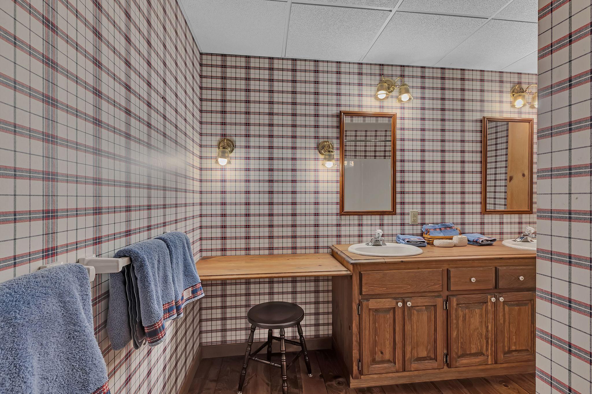 10315 Ferry Point Place NW