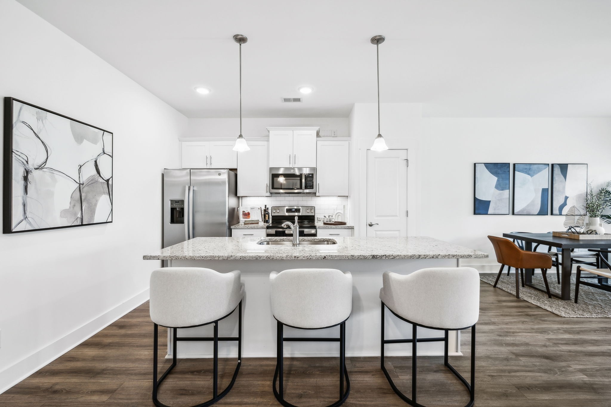1086 Sweetleaf Dr