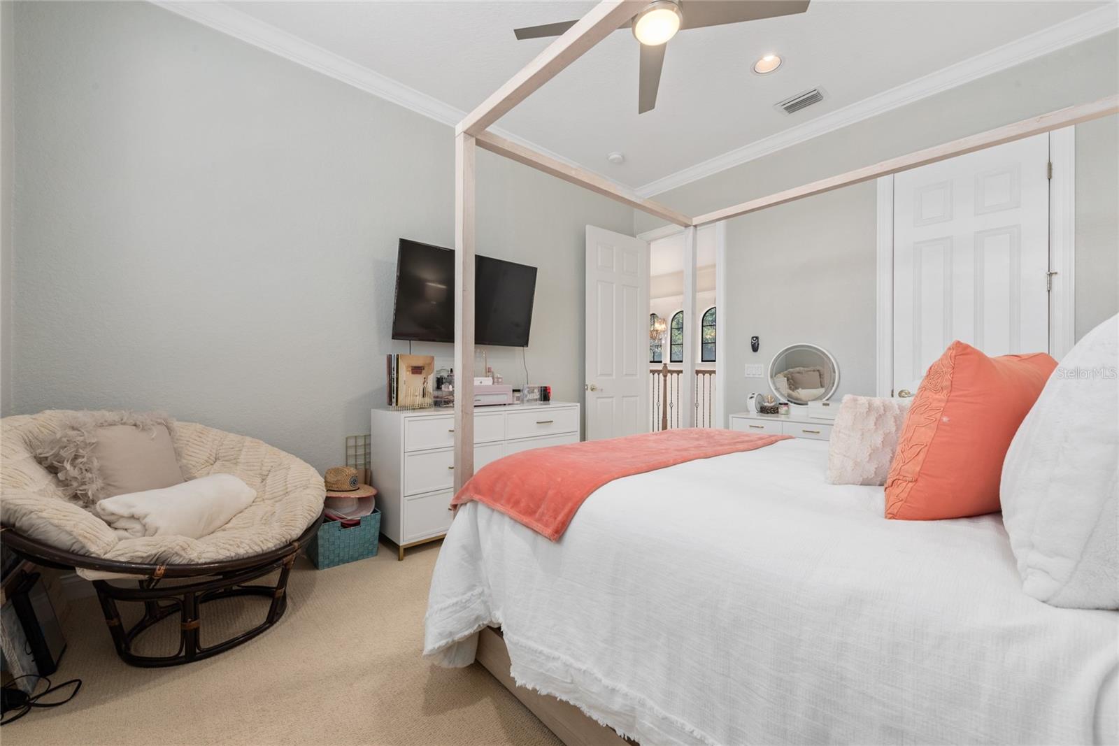 6221 Blakeford Drive