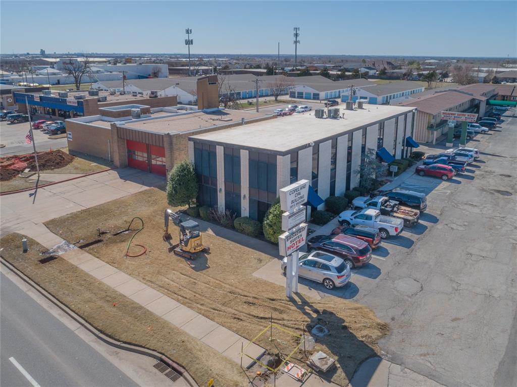 Discover an exceptional commercial property in the heart of Edmond, perfectly situated just off Broadway Extension and north of 15th Street. This well-maintained office space offers up to 14 individual units, ( upstairs is a space that could be separate from the rest and that would have 3 units of its own and a reception area) making it an ideal investment opportunity or business hub. With ample additional parking just to the east, convenience is a key feature for employees and clients alike. The highly visible location ensures easy accessibility and exposure, making it perfect for a variety of professional services. Whether you're looking to expand your business or secure a prime commercial asset, this office space is a must-see. Schedule a tour today!