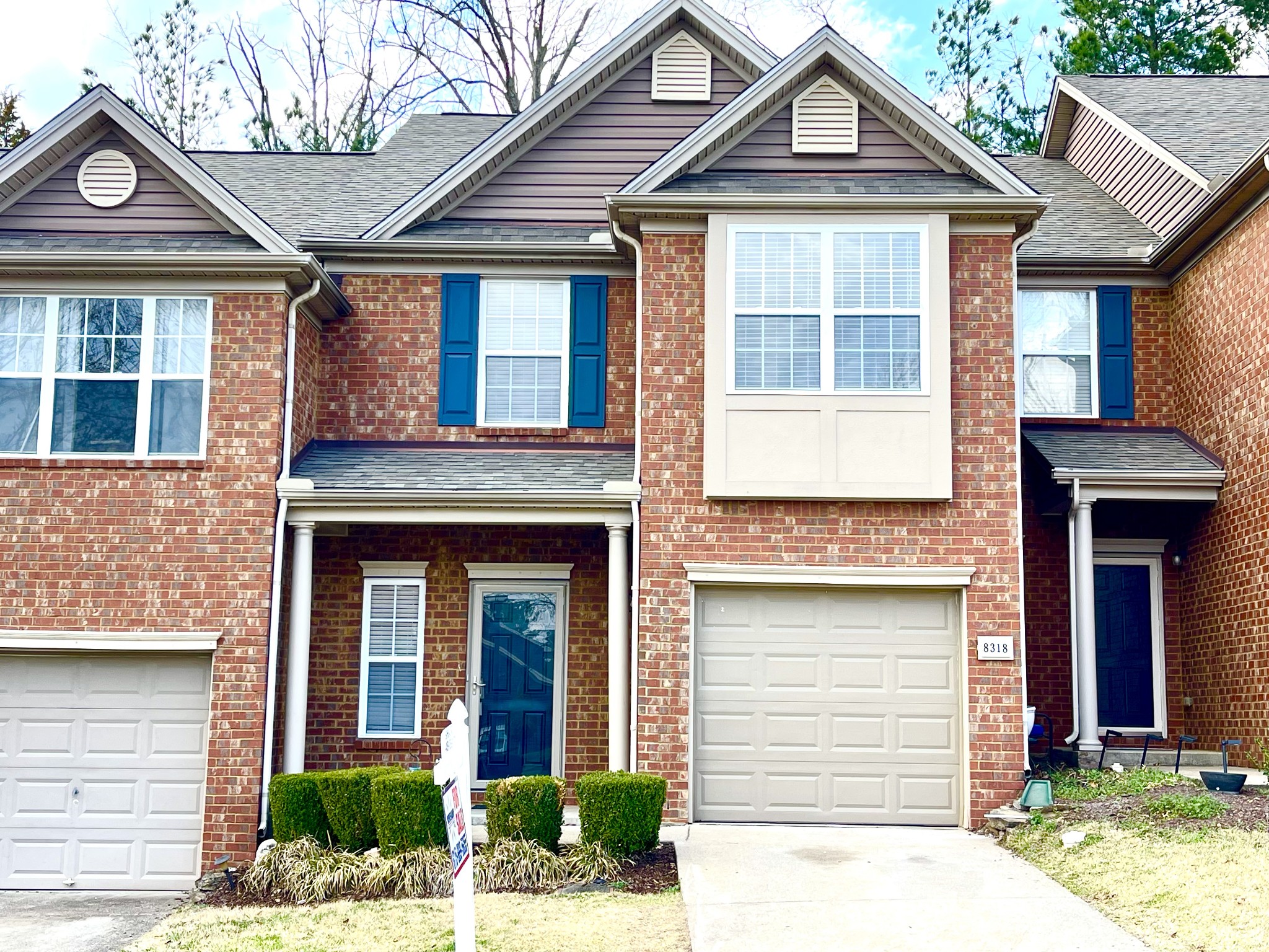 8318 Oak Knoll Dr — sold