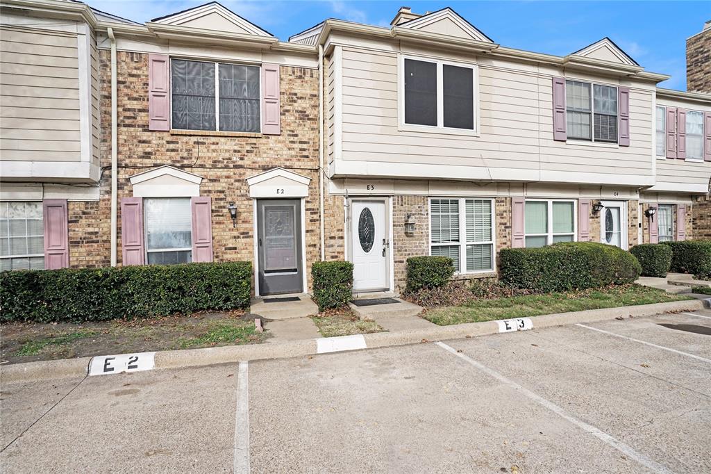 617 Carriagehouse Lane 3E