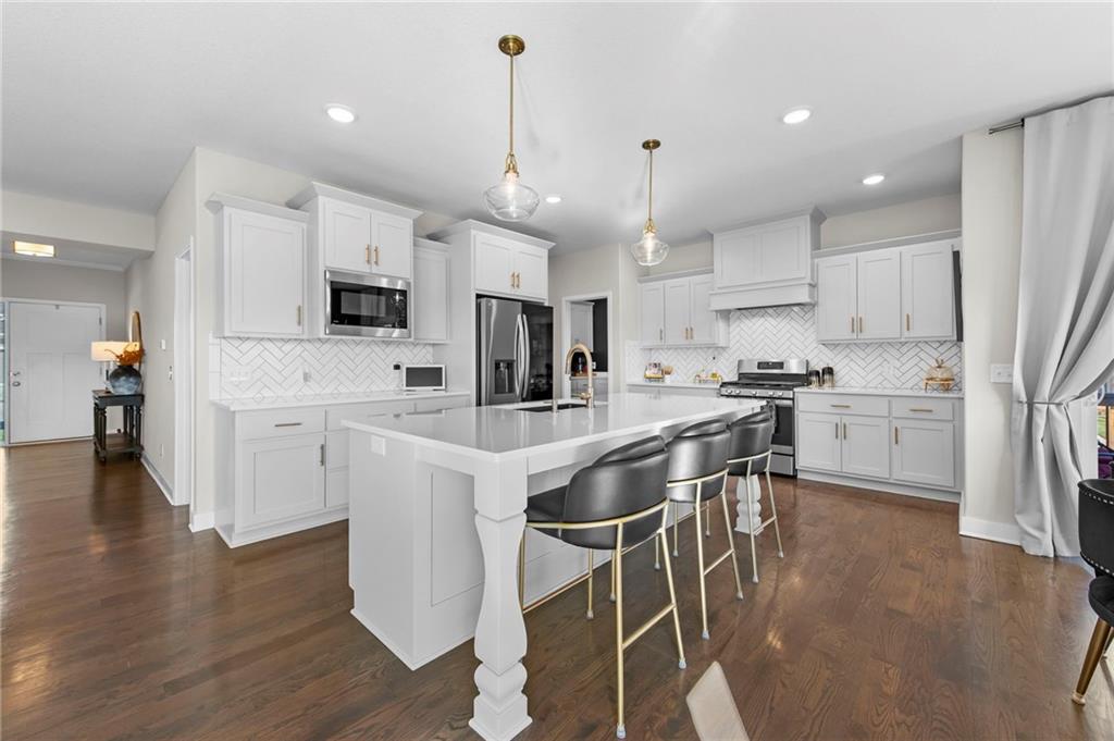 7613 N Tullis Avenue