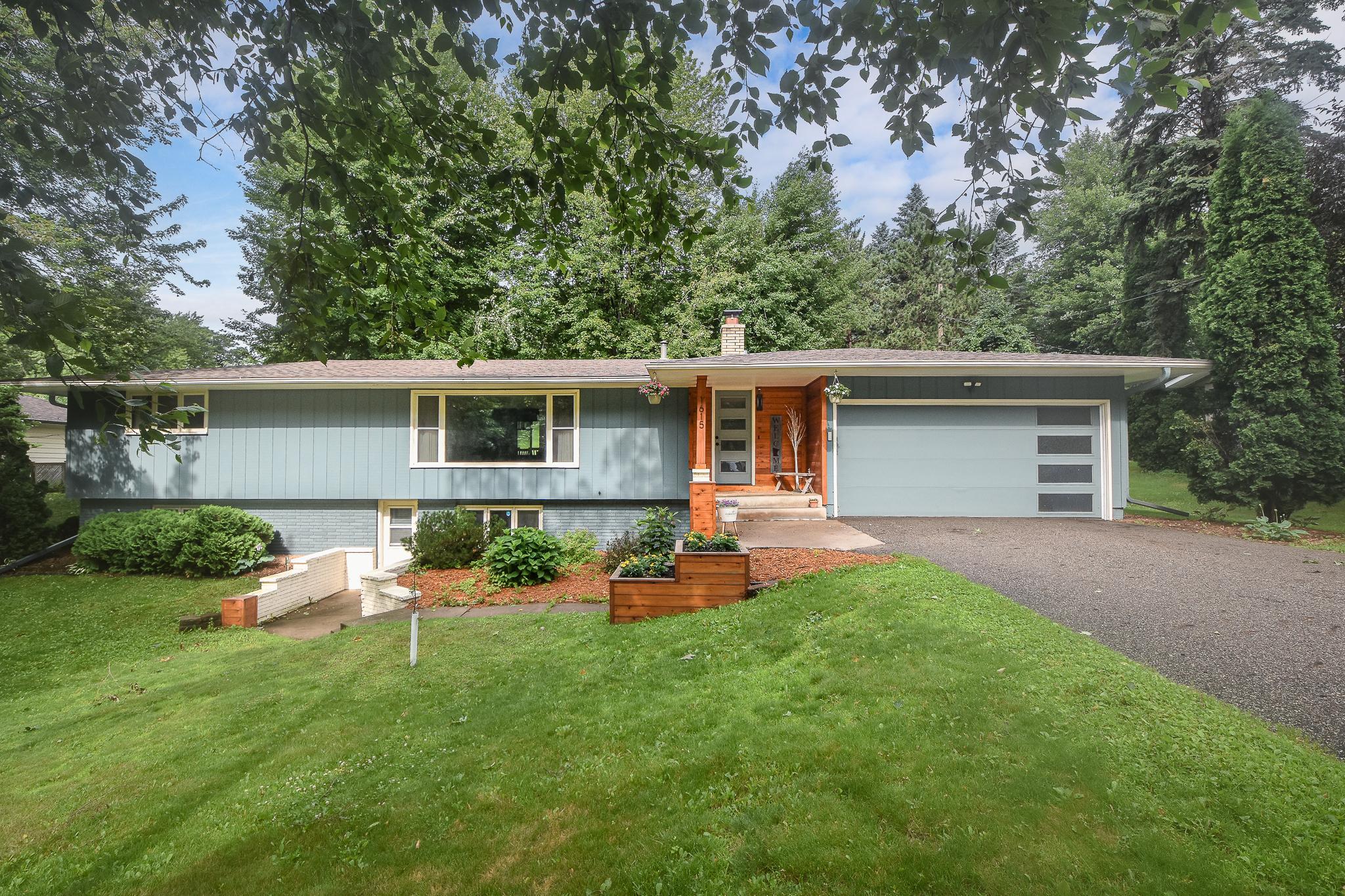 1615 Calvary Court