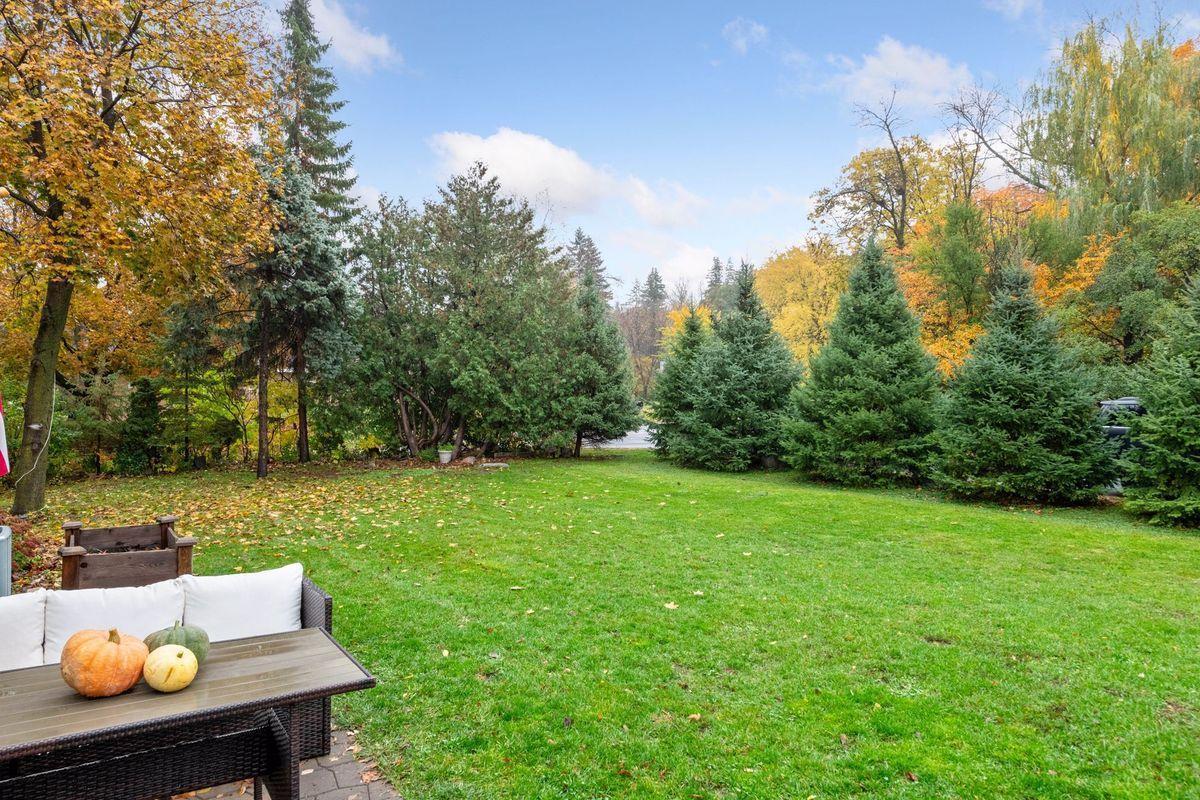 25640 Sunnyvale Lane