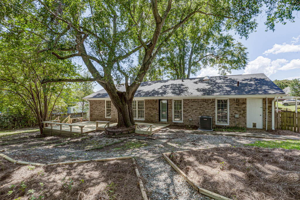 3 North Theri Ct