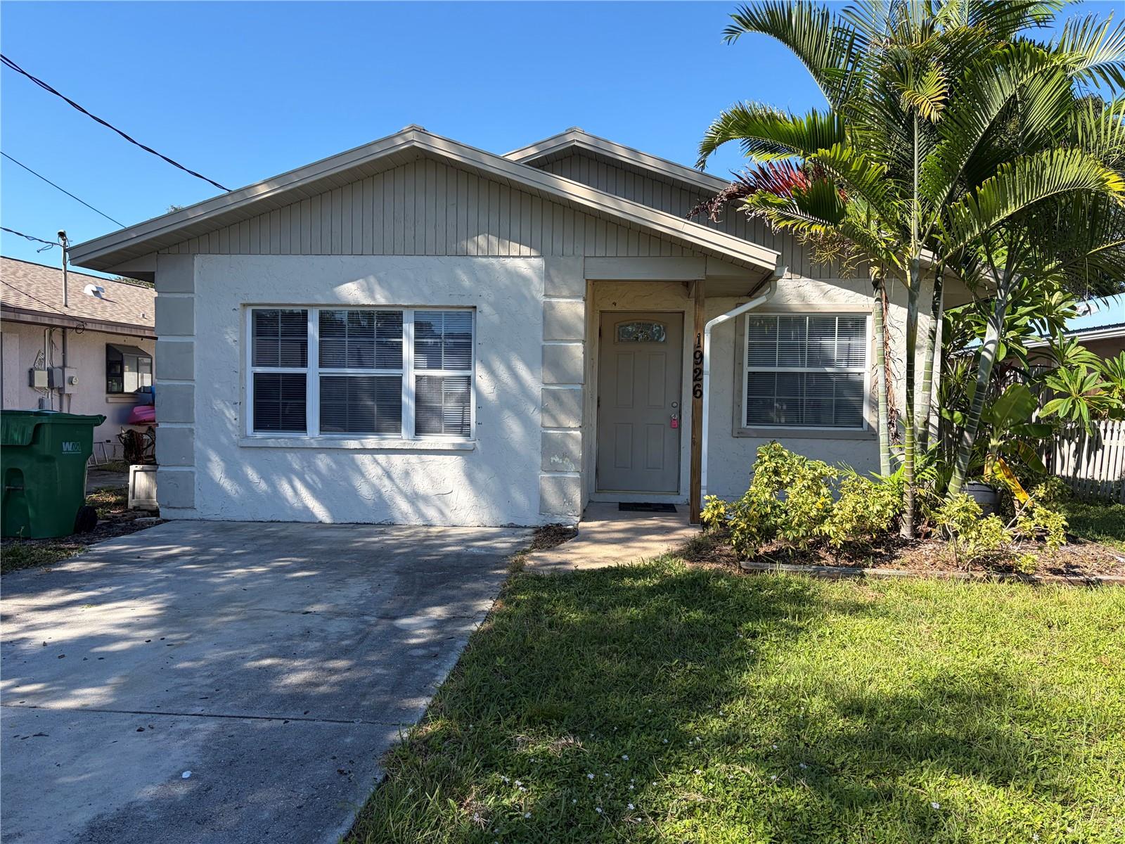 1926 11th Street W
