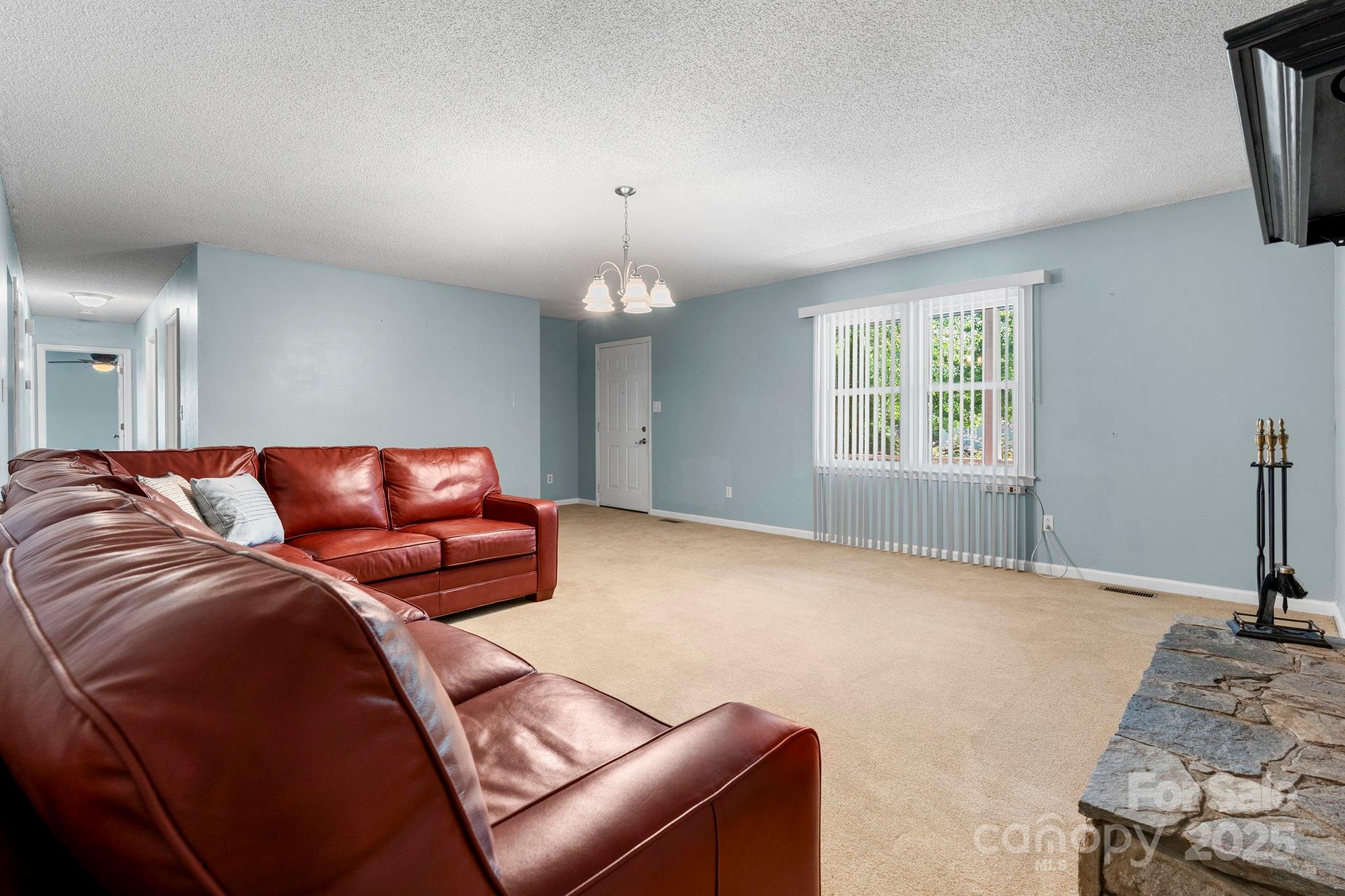 1776 Castlewood Court