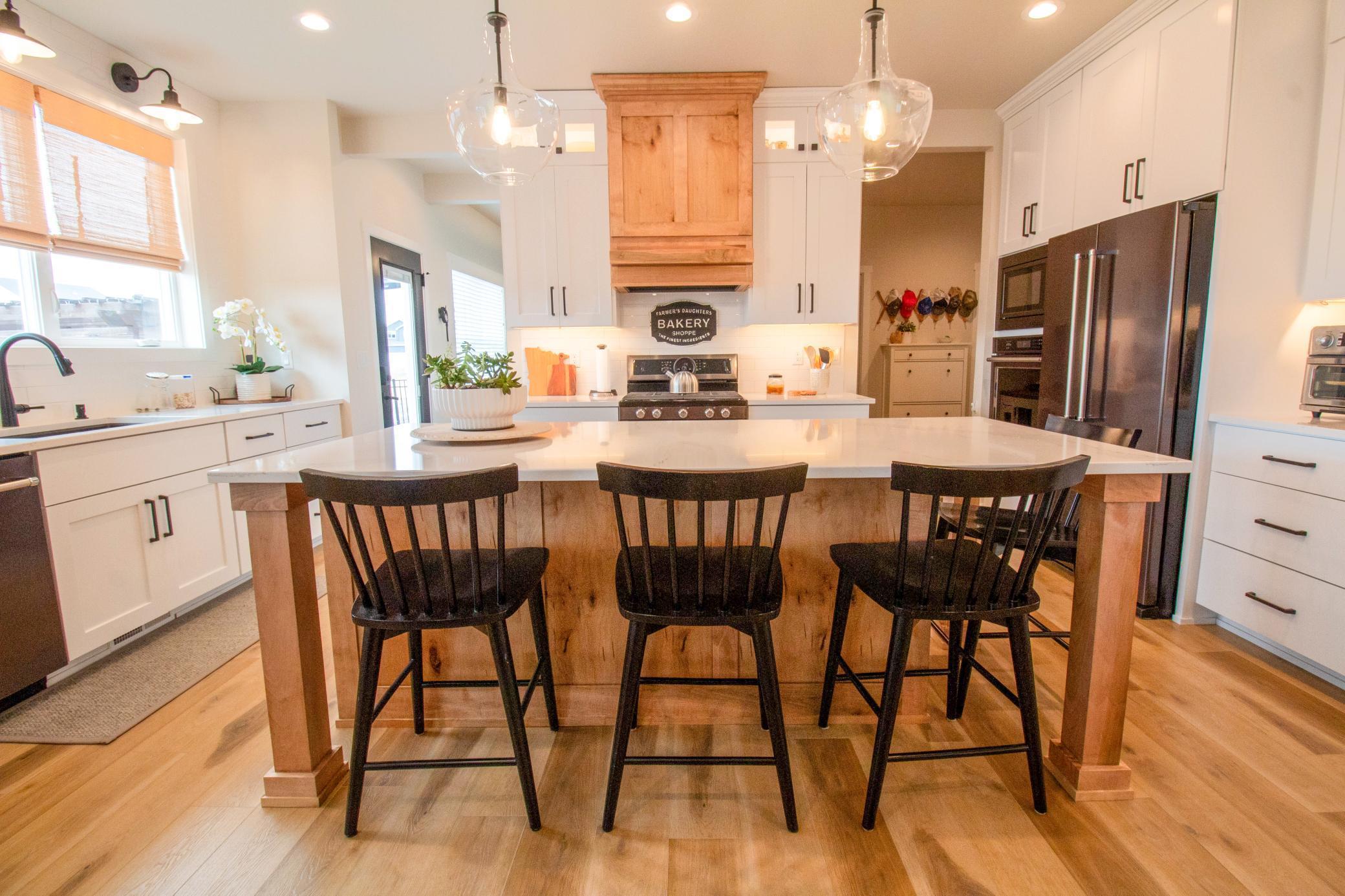 8825 Meadowlark Parkway