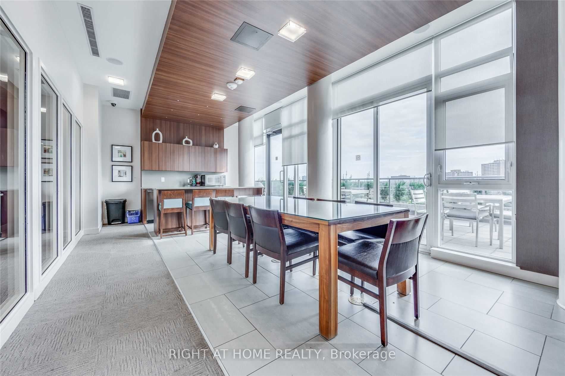 260 Sackville St 312