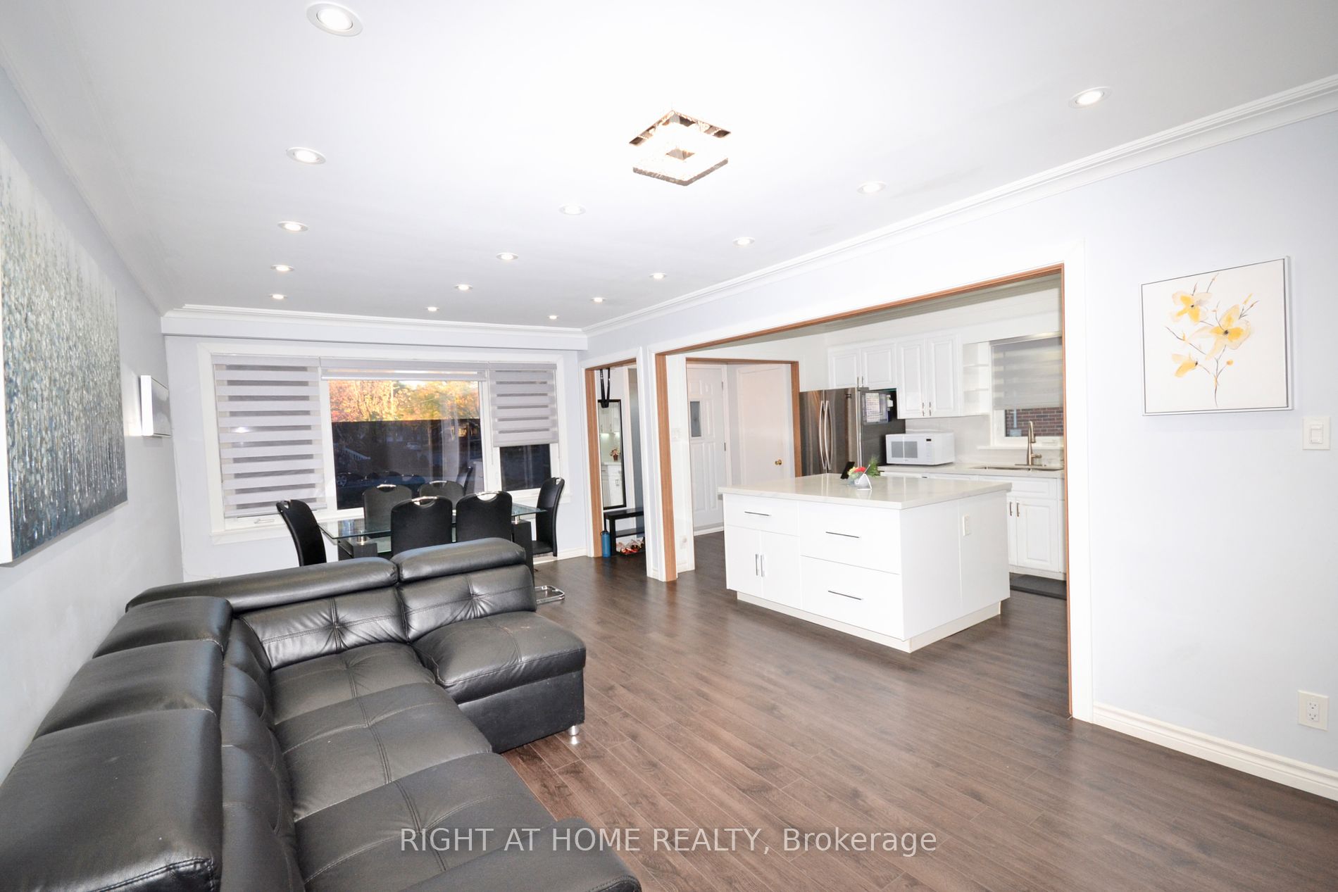 27 Cameo Cres