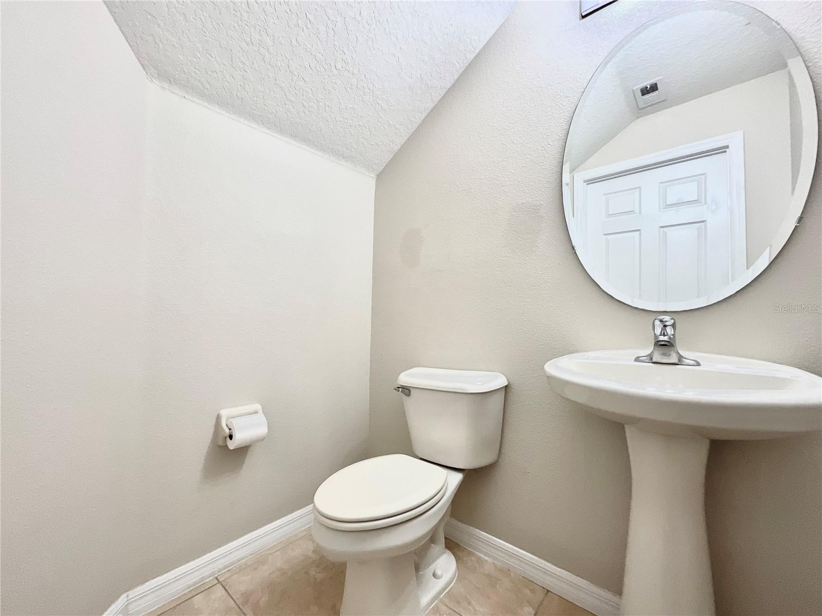 3820 Silverbell Loop