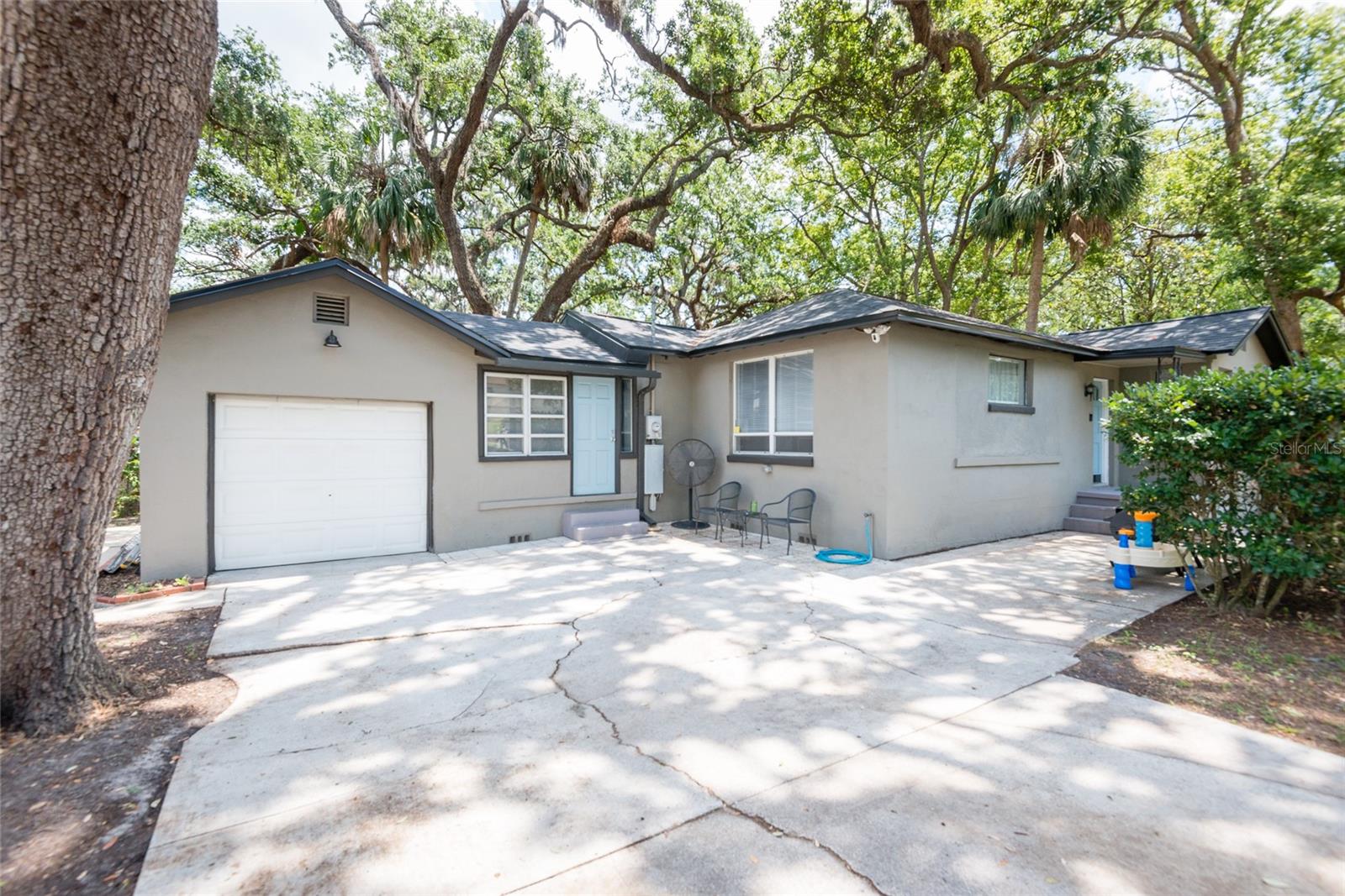 1310 Hilton Place
