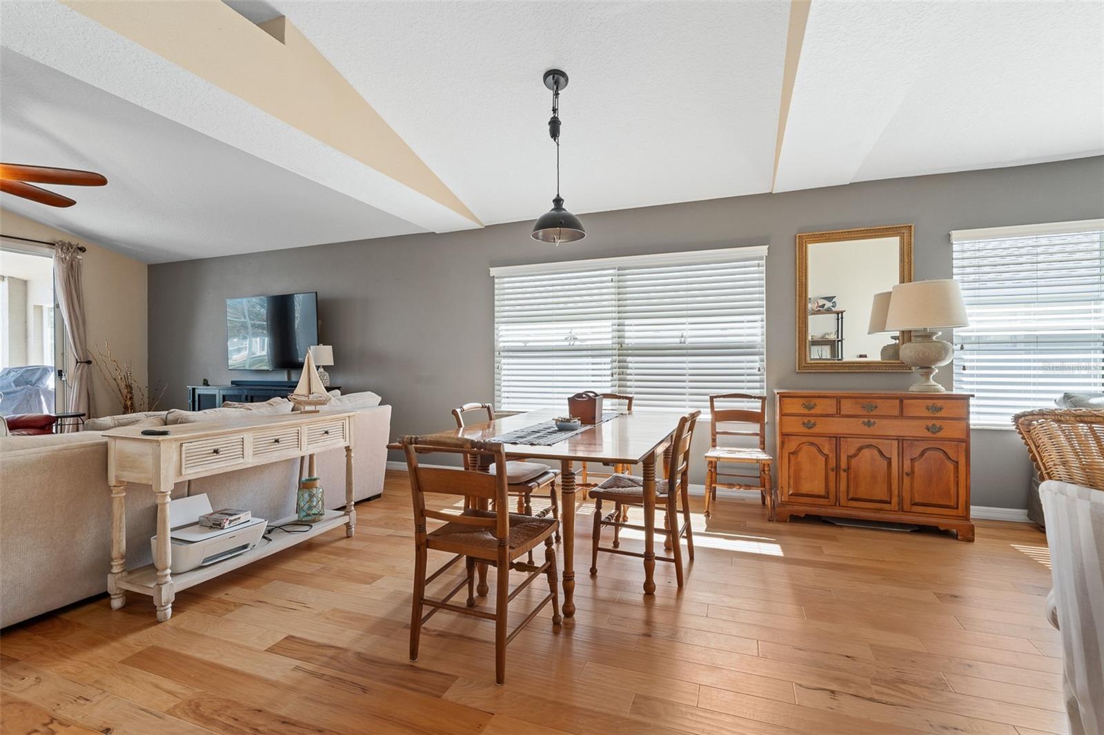 1404 Sunningdale Lane