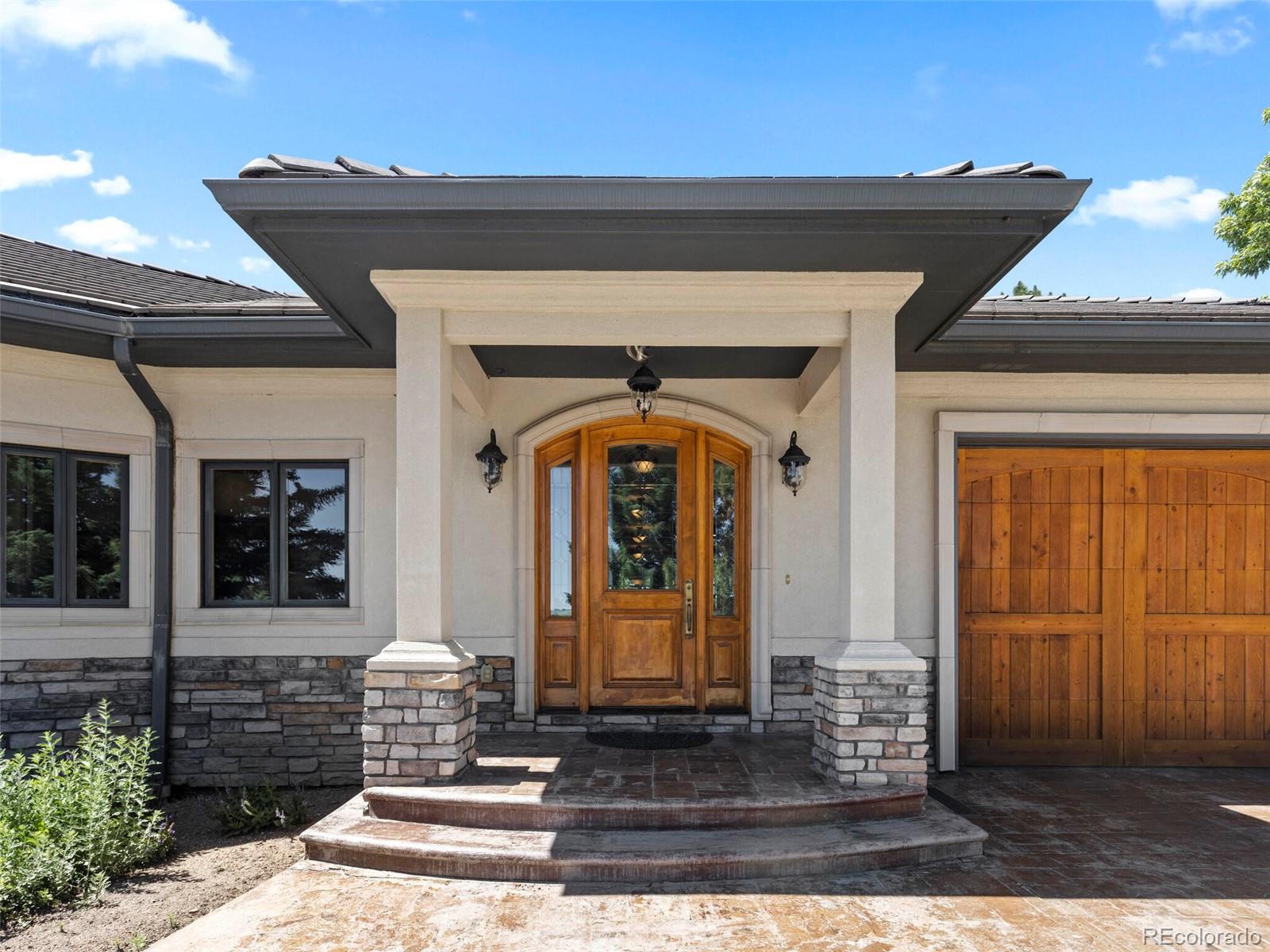 1751 W Wolfensberger Road