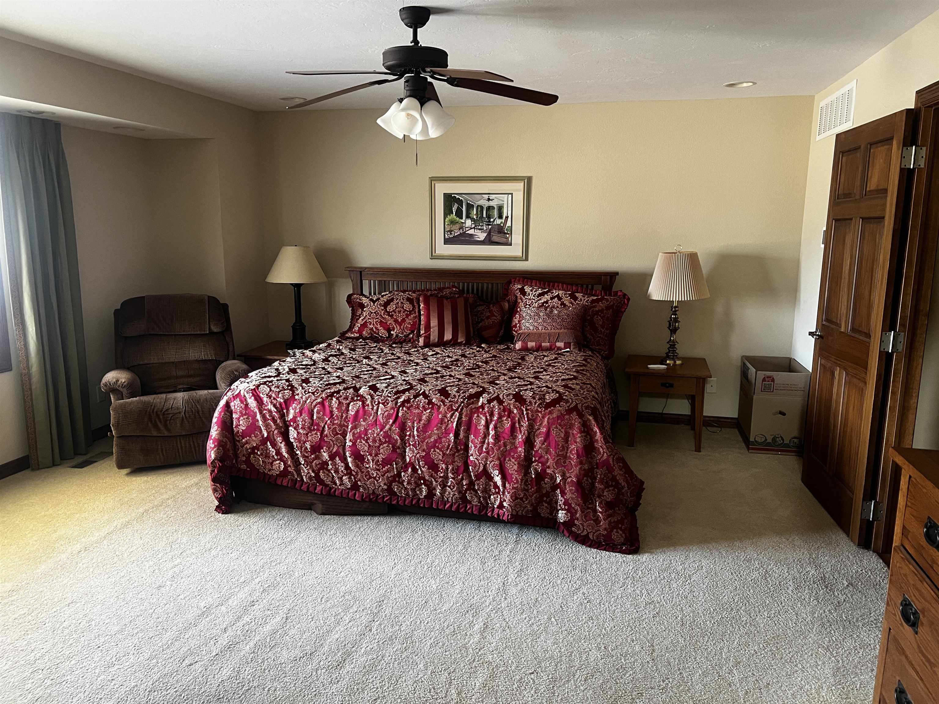 2305 N Squirrel Run