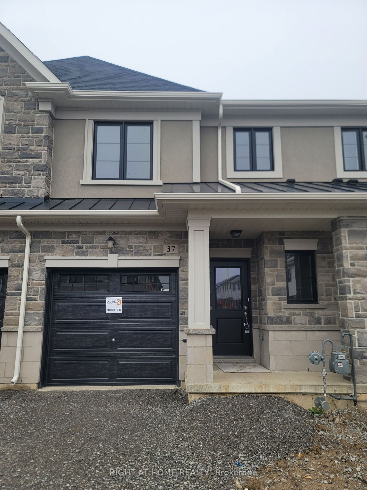 37 Mia Dr