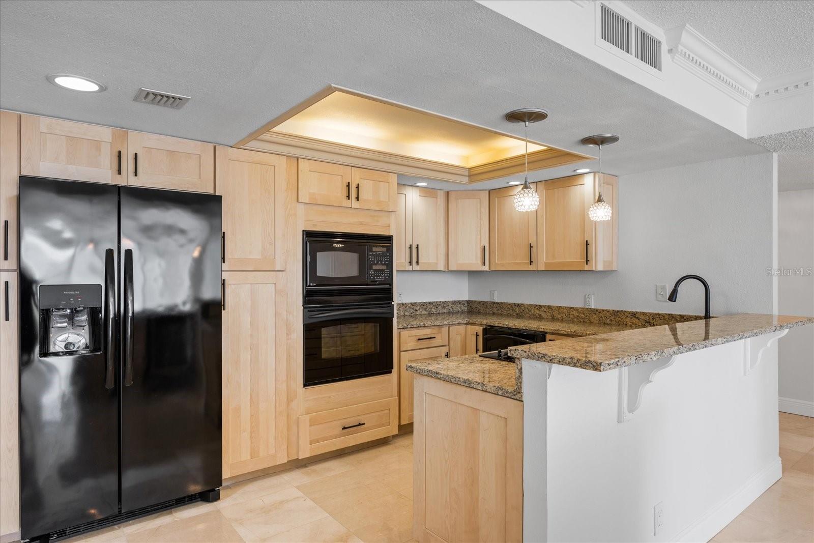 100 Oakmont Lane 101