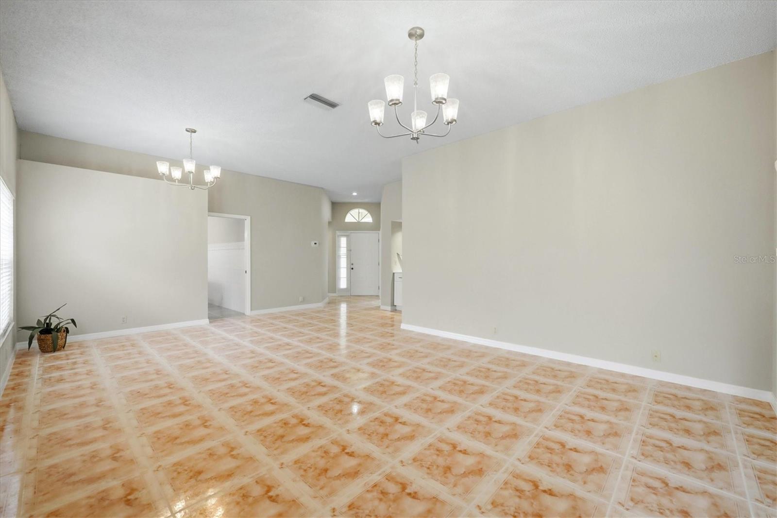 4738 Dundee Drive