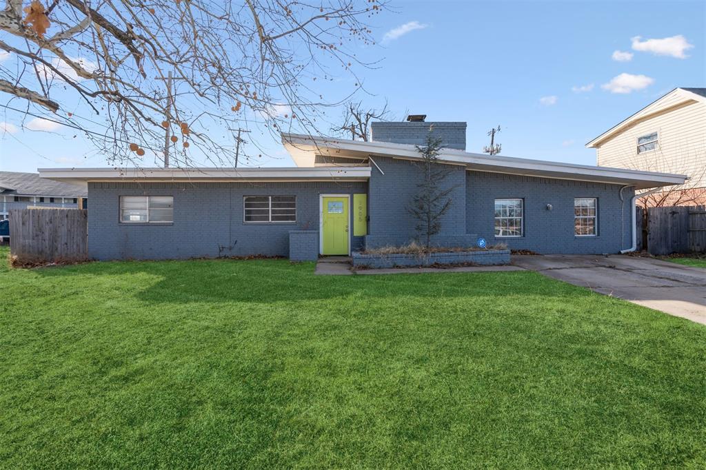 Welcome to this 4-bedroom, 2.1-bath home offering 1,700 square feet of stylish living space. The kitchen, bathrooms, and flooring feature a modern look that creates a warm and inviting atmosphere throughout the home. Step outside to a massive backyard—perfect for entertaining, gardening, or creating your dream outdoor oasis. The home is being sold as-is, making it an excellent opportunity for buyers looking for space, comfort, and potential. Schedule your showing today!