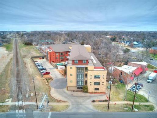 Check out this high end condo now available! Featuring 2 beds, 2 full baths, fully furnished, utilities included, granite counters, stainless steel appliances, washer and dryer included! The property includes a community pool, 2 parking spaces in the covered garage, a club room and a gym. This amazing location is walking distance to campus, the stadium and campus corner. This is a MUST SEE!!