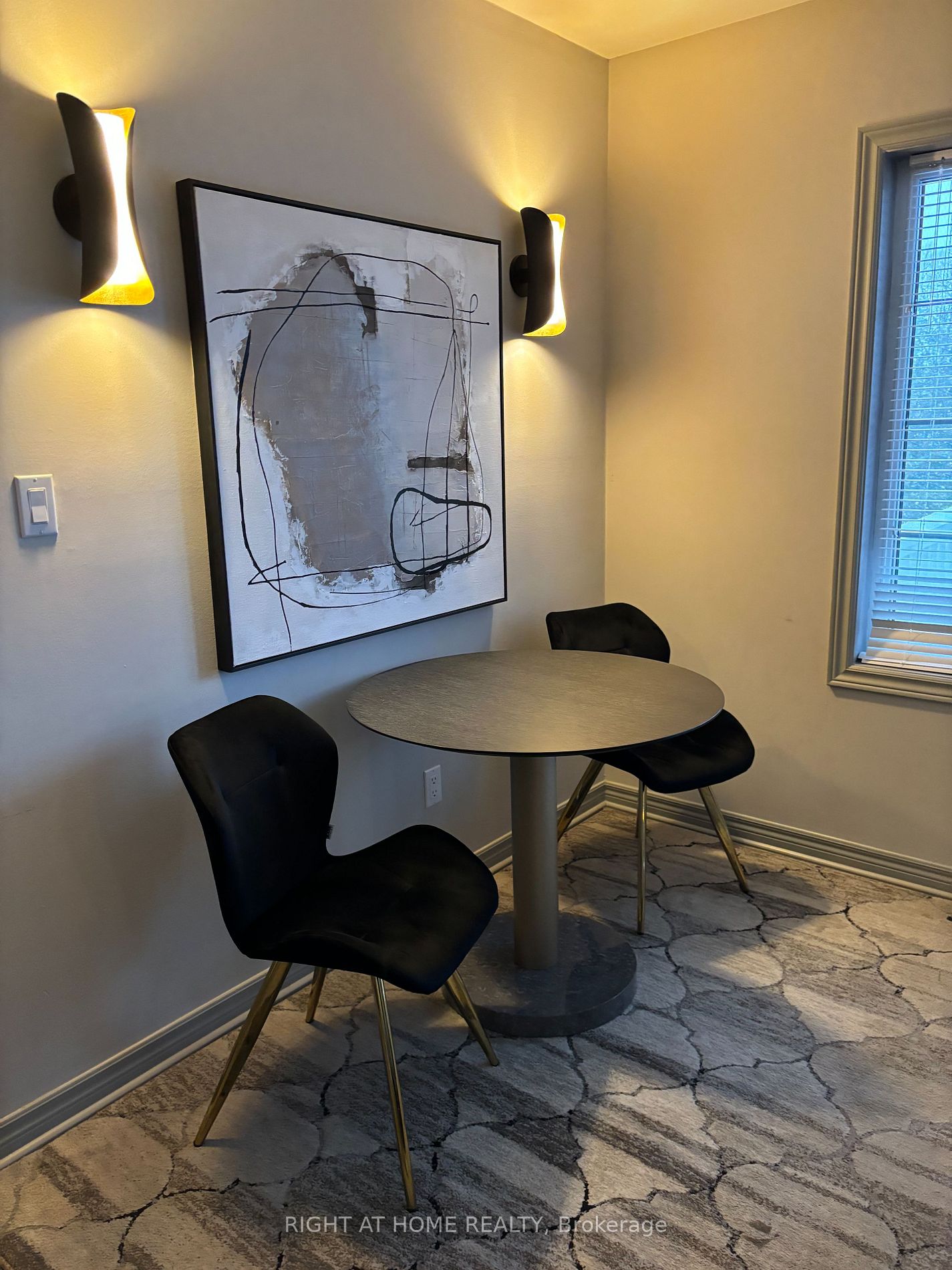 90 HIGHLAND Dr 2500/01
