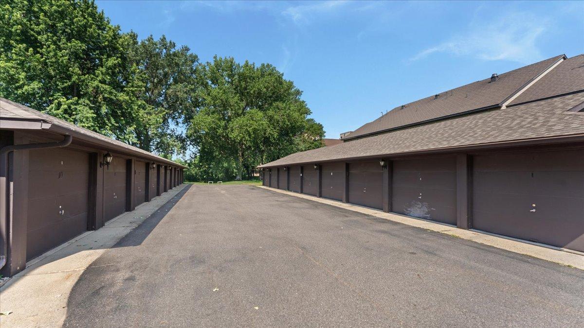 245 Park Avenue S 206