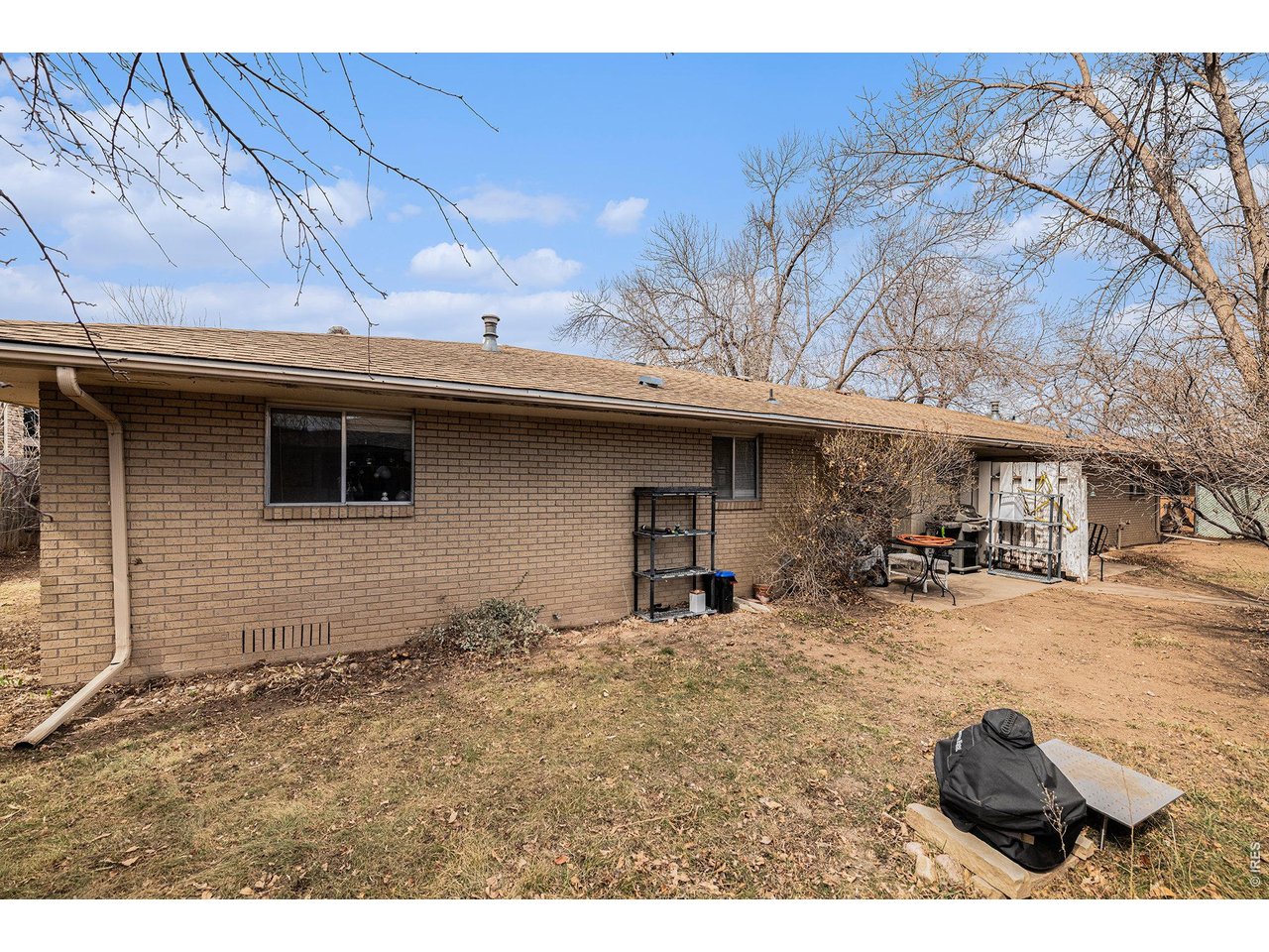 449 E Drake Rd