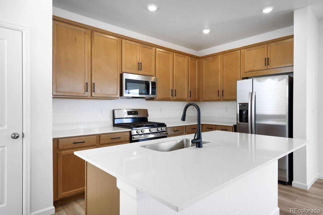 1177 Prospect Aly