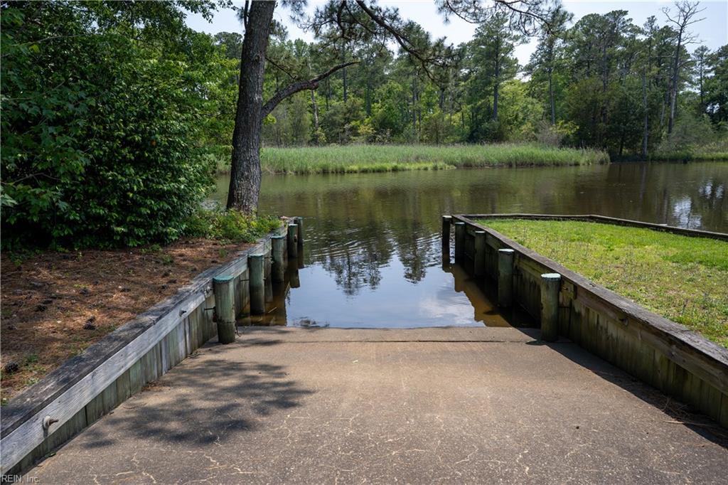 802 Heritage Point Court, Chesapeake, VA 